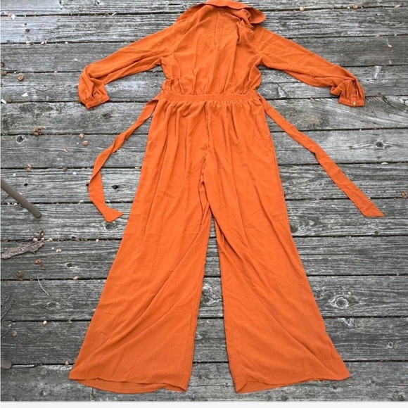 Fashion Nova Like Me Better Jumpsuit - Cognac
BRAND NEW - Picture 3 of 3